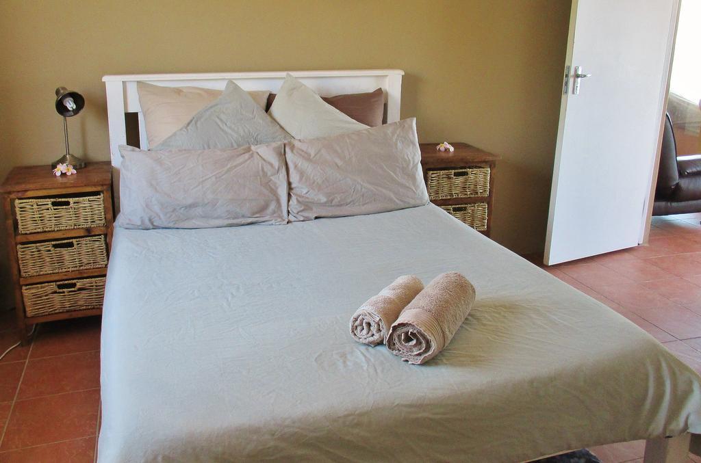 Starfish Surf House Villa Jeffreys Bay Exteriör bild